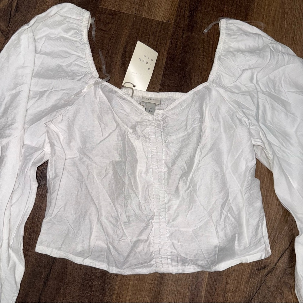 NWT Target A New Day White Cropped Blouse - Picture 2 of 8